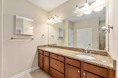 Bath - 9221 SW 70th Loop, Ocala, FL 34481 photo 1 of 3