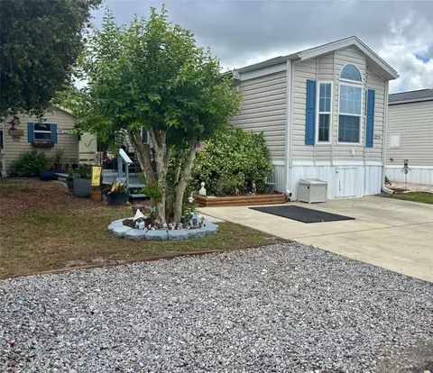 3255 NE 104th Ave, Silver Springs, FL 34488
