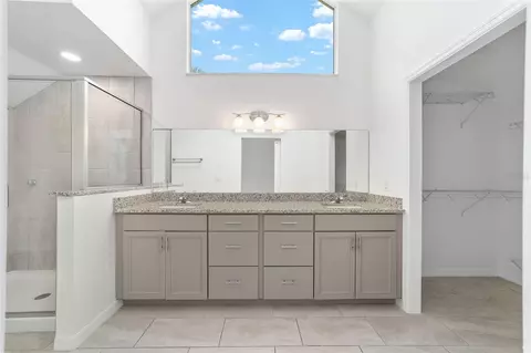 Bath - 2159 SE 7th Ter, Ocala, FL 34471 photo 1 of 4