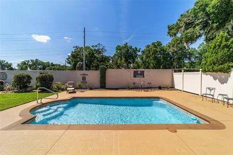 Exterior - 2806 SE 30th St, Ocala, FL 34471 photo 5 of 9