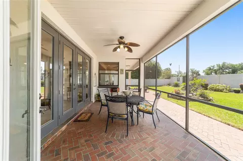 Exterior - 2806 SE 30th St, Ocala, FL 34471 photo 4 of 9