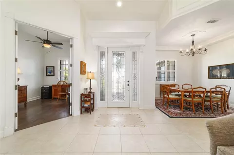 Entry Way - 2806 SE 30th St, Ocala, FL 34471 photo 1 of 2