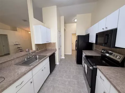 Kitchen - 5704 Pecan Rd, Ocala, FL 34472 photo 1 of 2