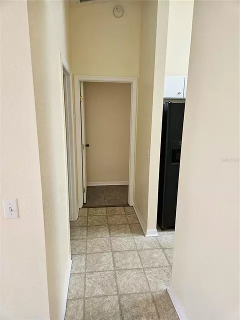 Entry Way - 5704 Pecan Rd, Ocala, FL 34472 photo 2 of 2