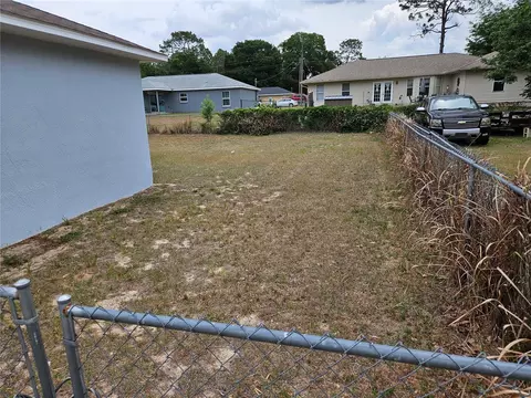 Exterior - 5704 Pecan Rd, Ocala, FL 34472 photo 2 of 5