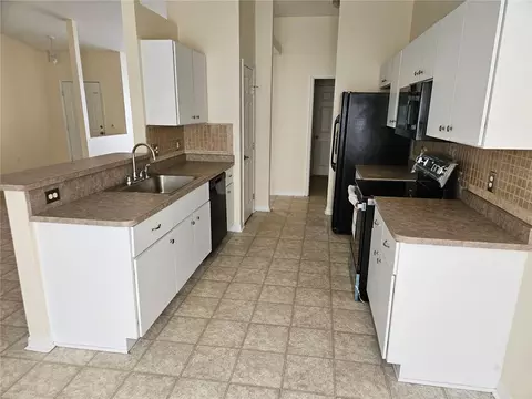 Kitchen - 5704 Pecan Rd, Ocala, FL 34472 photo 1 of 4