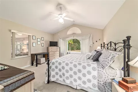 Bedroom - 6370 SW 117th Loop, Ocala, FL 34476 photo 4 of 6
