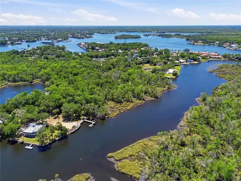 650 Miller Creek Rd, Crystal River, FL 34428
