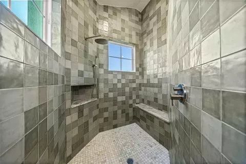 Bath - 2120 SE 41st Ave, Ocala, FL 34471 photo 3 of 6