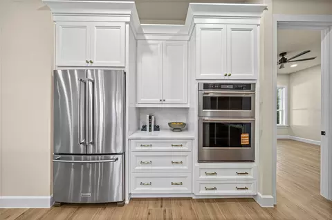 Kitchen - 2120 SE 41st Ave, Ocala, FL 34471 photo 4 of 4