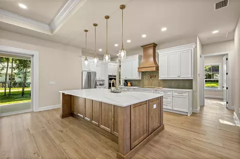 Kitchen - 2120 SE 41st Ave, Ocala, FL 34471 photo 1 of 4