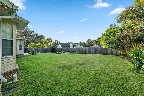 Exterior - 275 SE 34th Pl, Ocala, FL 34471 photo 7 of 8