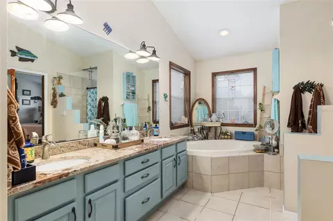 Bath - 275 SE 34th Pl, Ocala, FL 34471 photo 7 of 8