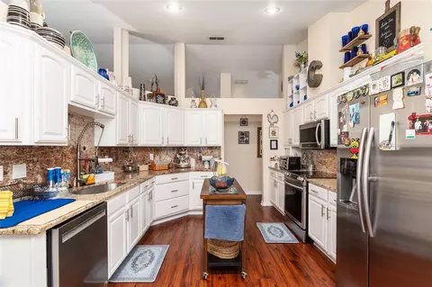 Kitchen - 275 SE 34th Pl, Ocala, FL 34471 photo 1 of 5
