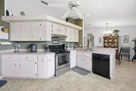 Kitchen - 8152 SW 108th Loop, Ocala, FL 34481 photo 3 of 3