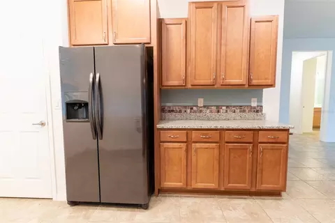 Kitchen - 10067 SW 89th Loop, Ocala, FL 34481 photo 3 of 5