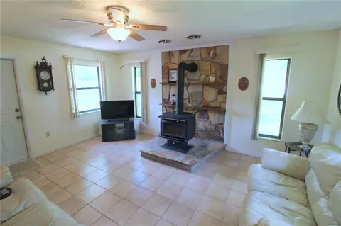Living - 8440 SW 73rd Ave, Ocala, FL 34476 photo 4 of 4