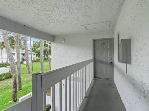 Exterior - Undisclosed, Ocala, FL 34472 photo 2 of 7