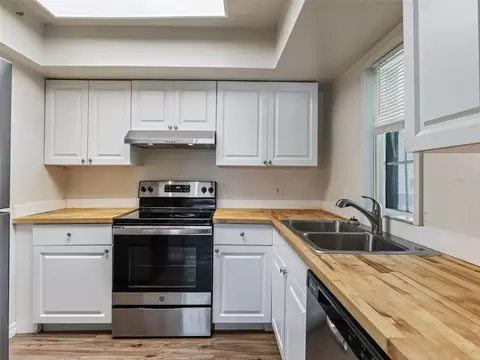 Kitchen - Undisclosed, Ocala, FL 34472 photo 1 of 3