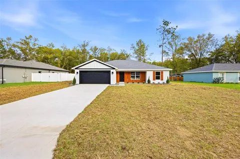 8282 N Pitcairn Way, Citrus Springs, FL 34434
