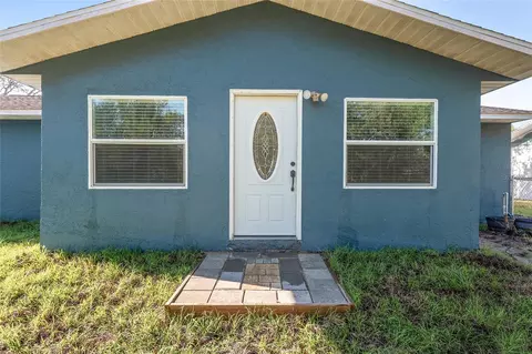Exterior - 69 Sapphire Rd, Ocala, FL 34472 photo 5 of 11