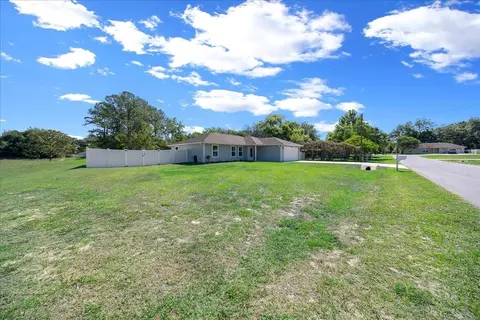 Exterior - 13 Teak Loop Pl, Ocala, FL 34472 photo 3 of 9