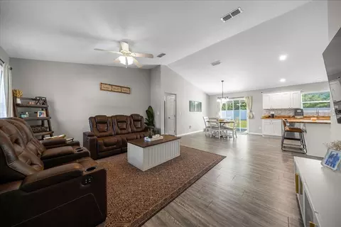 Entry Way - 13 Teak Loop Pl, Ocala, FL 34472 photo 2 of 4