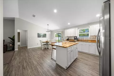 Kitchen - 13 Teak Loop Pl, Ocala, FL 34472 photo 6 of 6