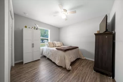 Bedroom - 13 Teak Loop Pl, Ocala, FL 34472 photo 3 of 4