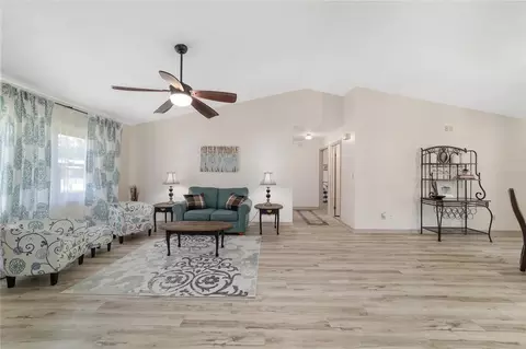 Living - 4008 SE 61 Pl, Ocala, FL 34480 photo 1 of 3