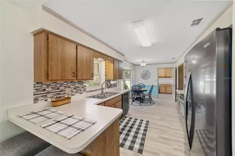 Kitchen - 4008 SE 61 Pl, Ocala, FL 34480 photo 1 of 6