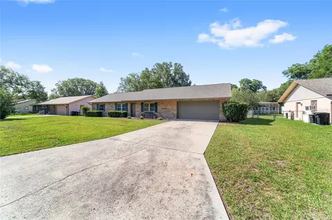 Exterior - 4008 SE 61 Pl, Ocala, FL 34480 photo 13 of 15