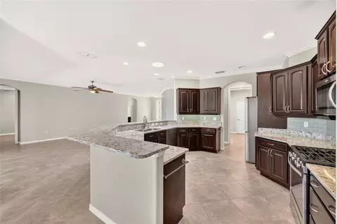 Kitchen - 8889 SW 86th Loop, Ocala, FL 34481 photo 3 of 5