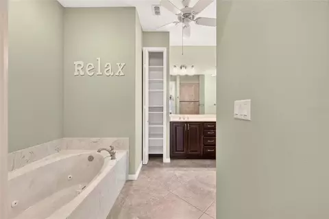 Bath - 8889 SW 86th Loop, Ocala, FL 34481 photo 1 of 5