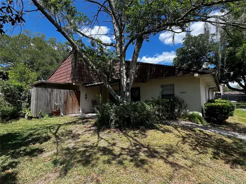 Exterior - 601 NE 28th Ave, Ocala, FL 34470 photo 5 of 8