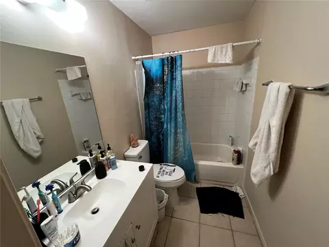 Bath - 601 NE 28th Ave, Ocala, FL 34470 photo 5 of 5
