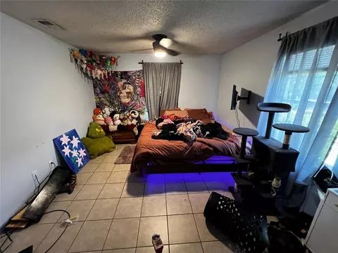 Bedroom - 601 NE 28th Ave, Ocala, FL 34470 photo 1 of 7