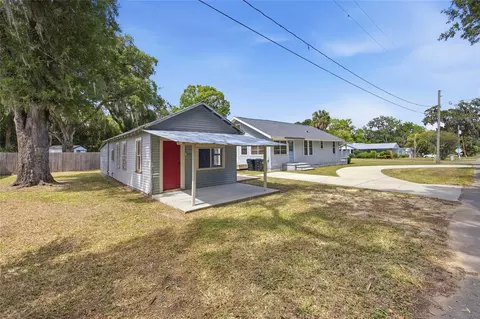 Exterior - 124 SE 1st St, Williston, FL 32696 photo 7 of 8