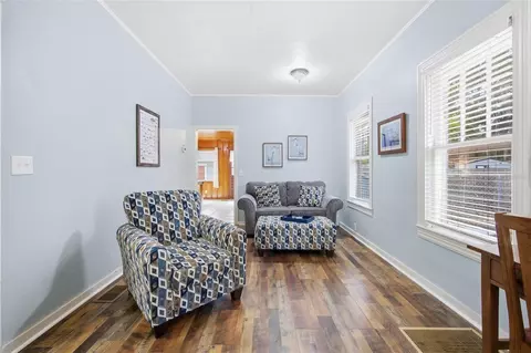 Living - 124 SE 1st St, Williston, FL 32696 photo 5 of 6