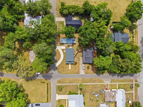 View/Area - 124 SE 1st St, Williston, FL 32696 photo 2 of 7