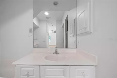 Bath - 3003 SW 41st Pl, Ocala, FL 34474 photo 4 of 6