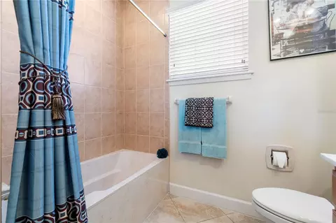 Bath - 6426 SE 10th St, Ocala, FL 34472 photo 6 of 6