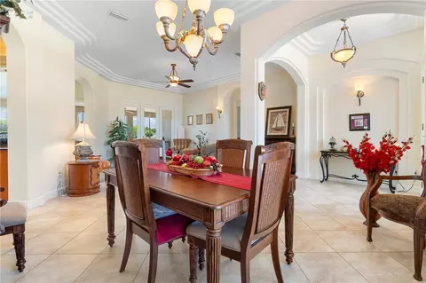 Dining - 6426 SE 10th St, Ocala, FL 34472 photo 1 of 3