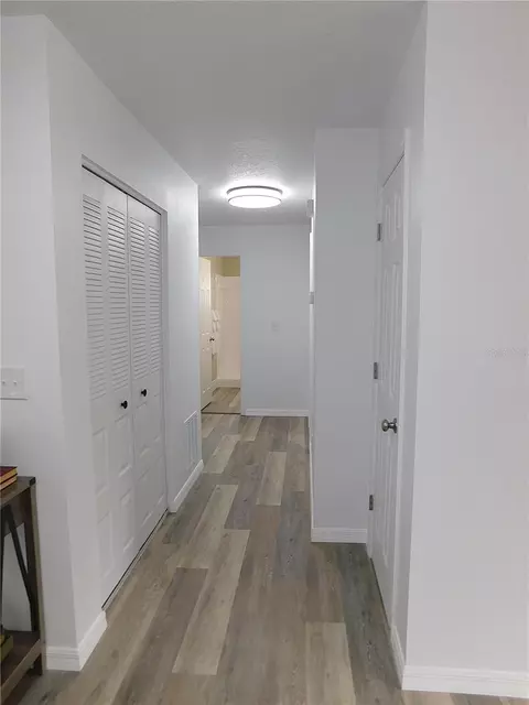 Entry Way - 6875 NE 25th Ave, Ocala, FL 34479 photo 5 of 5