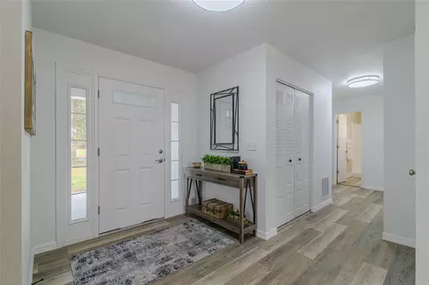Entry Way - 6875 NE 25th Ave, Ocala, FL 34479 photo 2 of 5