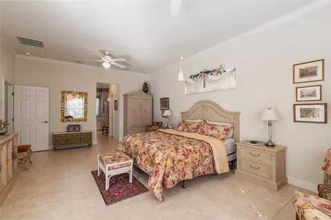 Bedroom - 3865 SE 52nd Ave, Ocala, FL 34480 photo 2 of 6