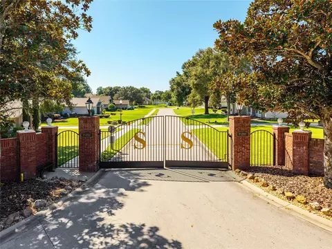 View/Area - 3865 SE 52nd Ave, Ocala, FL 34480 photo 4 of 5