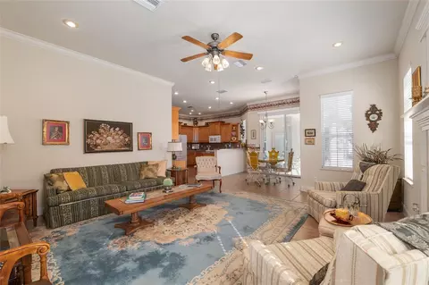 Living - 3865 SE 52nd Ave, Ocala, FL 34480 photo 1 of 3