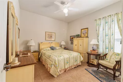 Bedroom - 3865 SE 52nd Ave, Ocala, FL 34480 photo 5 of 6