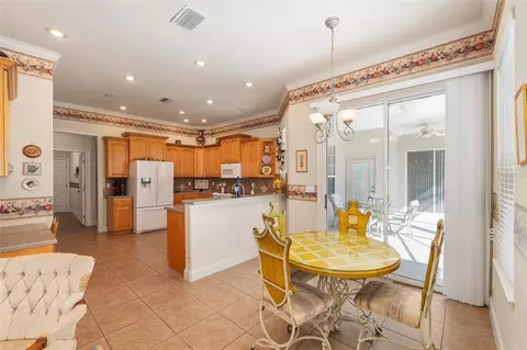 Kitchen - 3865 SE 52nd Ave, Ocala, FL 34480 photo 2 of 3